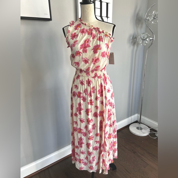 Melloday Floral One Shoulder Dress - Picture 2 of 11